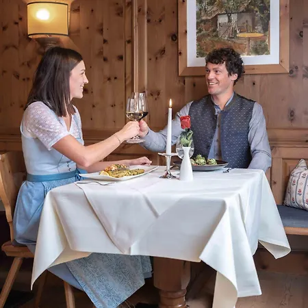 Hotel Erzherzog Johann 4*