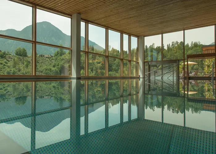 Erzherzog Johann Hotel 4*