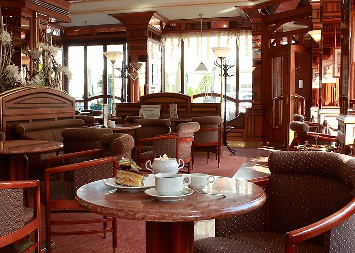 Erzherzog Johann Hotel 4*